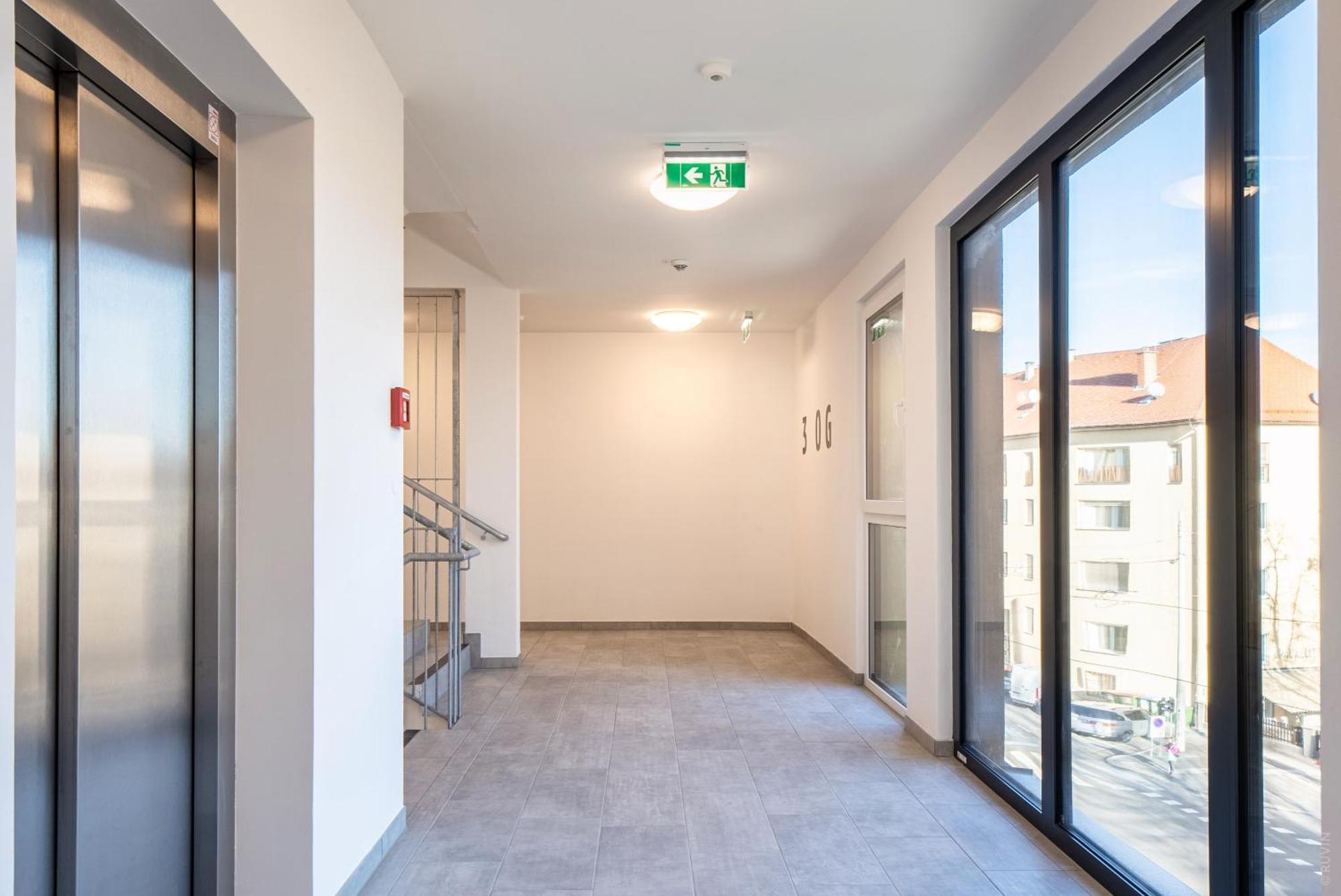 Whats-App Self-Check-In - Apartment Am Hauptbahnhof Graz Extérieur photo